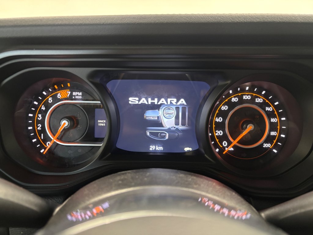 2024 Jeep WRANGLER 4-Door SAHARA in Saint-Hyacinthe, Quebec - 18 - w1024h768px