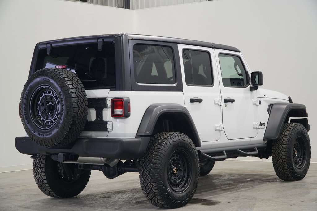 2024 Jeep WRANGLER 4-Door SPORT S in Saint-Hyacinthe, Quebec - 4 - w1024h768px