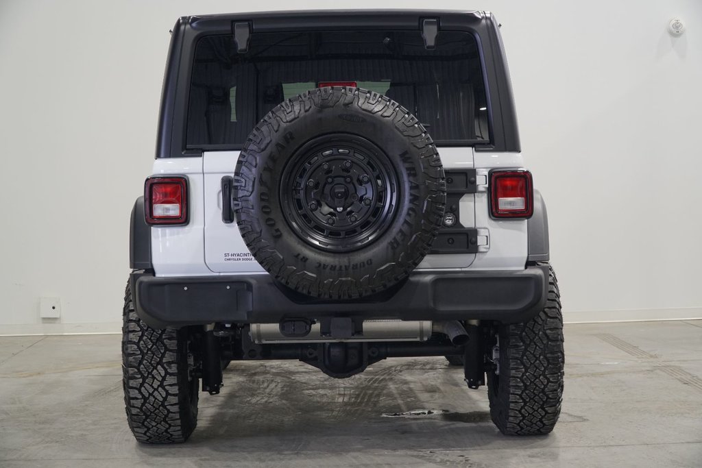 2024 Jeep WRANGLER 4-Door SPORT S in Saint-Hyacinthe, Quebec - 3 - w1024h768px