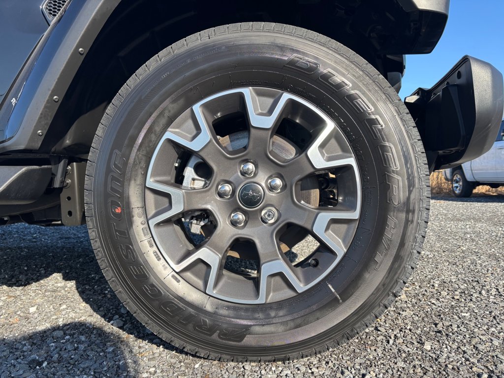 Jeep WRANGLER 4-Door SAHARA 2024 à Saint-Hyacinthe, Québec - 8 - w1024h768px