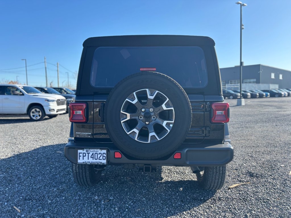 Jeep WRANGLER 4-Door SAHARA 2024 à Saint-Hyacinthe, Québec - 5 - w1024h768px