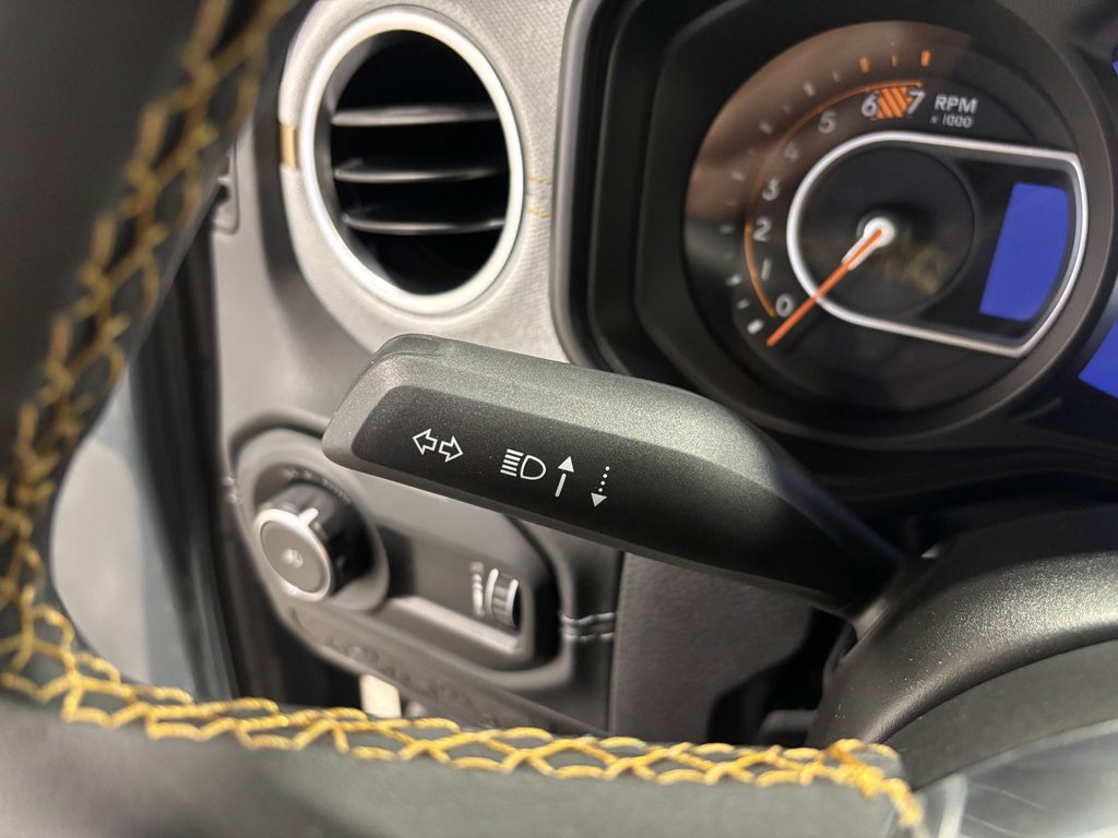 2024 Jeep Wrangler 4-Door SAHARA in Saint-Hyacinthe, Quebec - 18 - w1024h768px