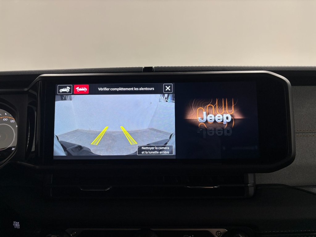 2024 Jeep Wrangler 4-Door SAHARA in Saint-Hyacinthe, Quebec - 25 - w1024h768px