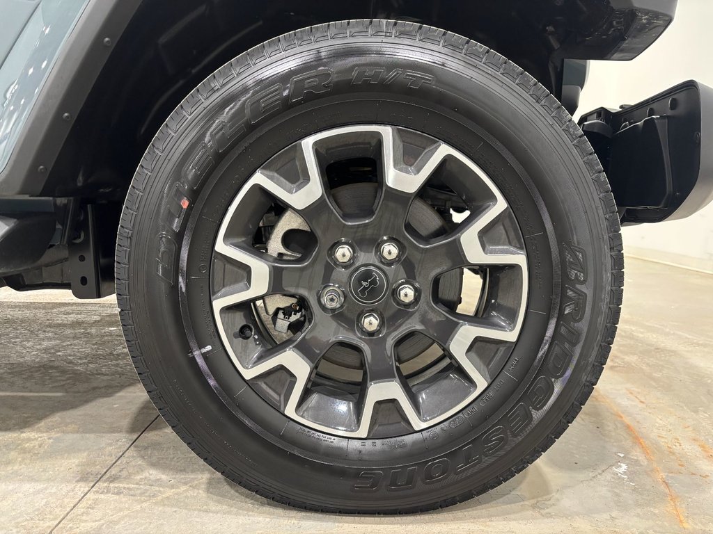 2024 Jeep Wrangler 4-Door SAHARA in Saint-Hyacinthe, Quebec - 7 - w1024h768px