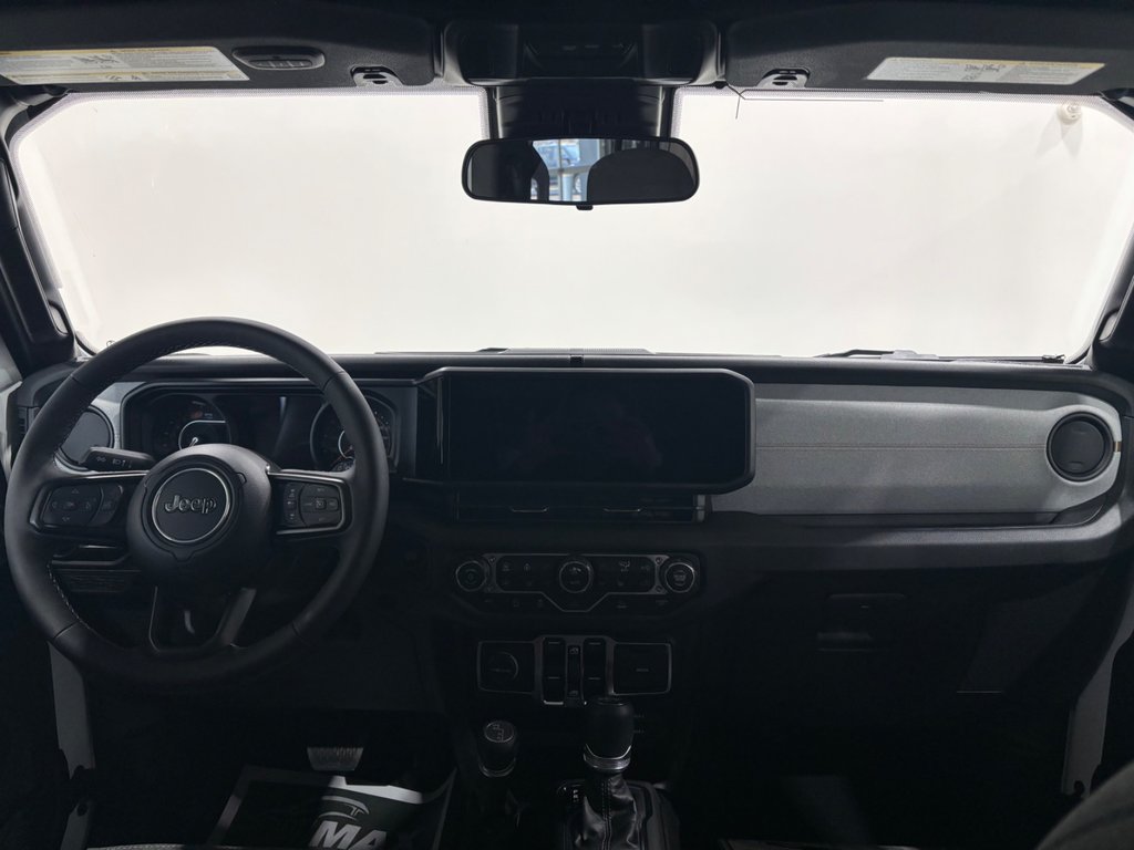 2025 Jeep WRANGLER 4-Door SPORT S in Saint-Hyacinthe, Quebec - 12 - w1024h768px