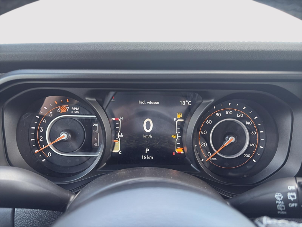 Jeep WRANGLER 4-Door RUBICON 2025 à Saint-Hyacinthe, Québec - 15 - w1024h768px