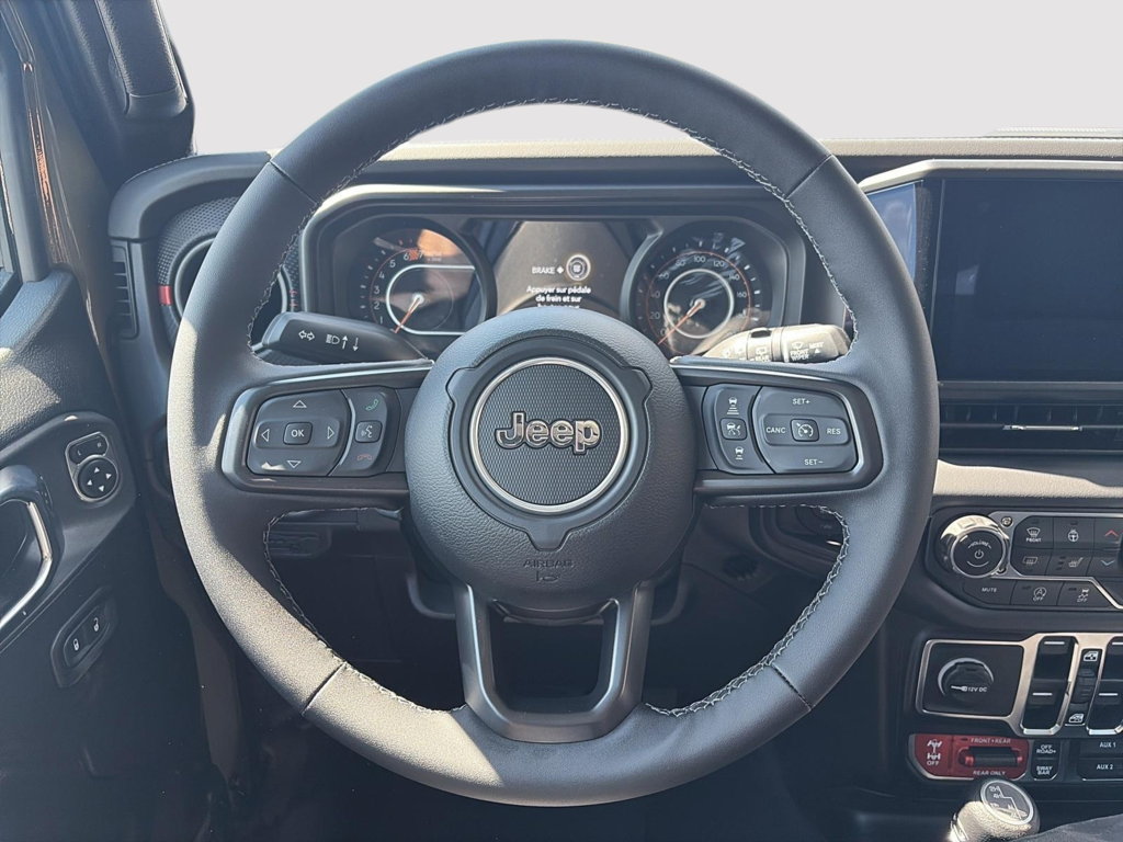 Jeep WRANGLER 4-Door RUBICON 2025 à Saint-Hyacinthe, Québec - 13 - w1024h768px