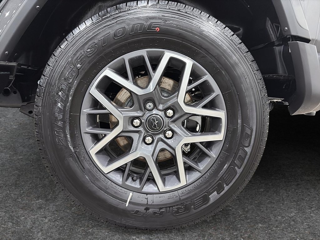 Jeep Wrangler 4-Door SAHARA 2026 à Saint-Hyacinthe, Québec - 7 - w1024h768px