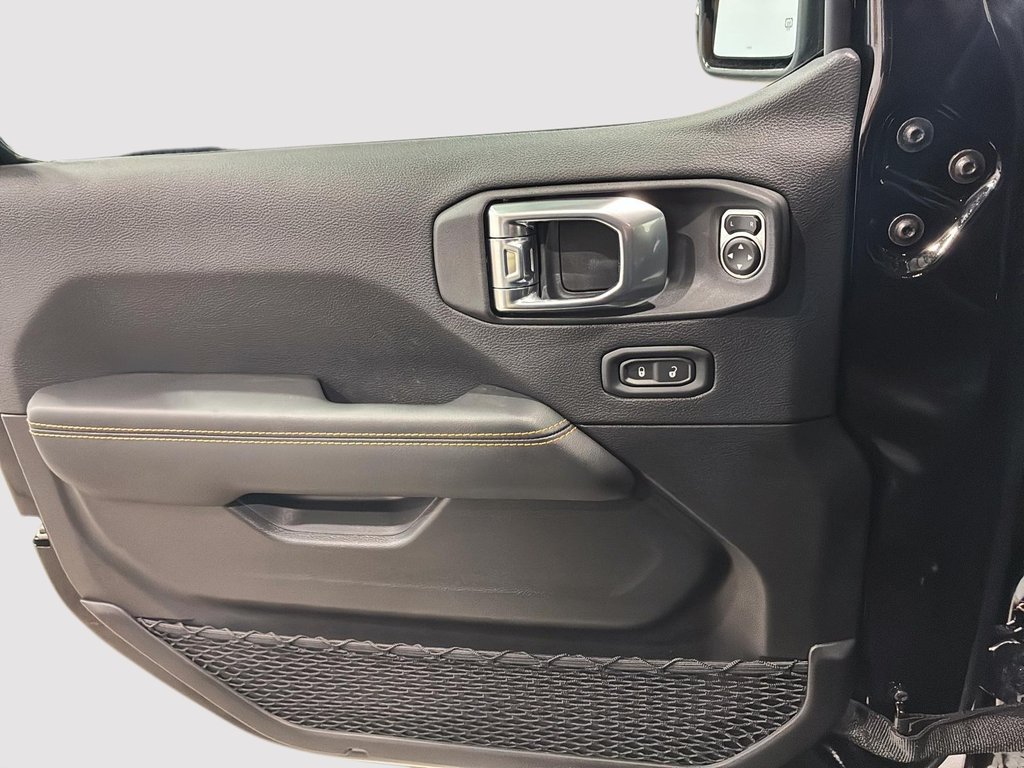 2026 Jeep Wrangler 4-Door SAHARA in Saint-Hyacinthe, Quebec - 10 - w1024h768px