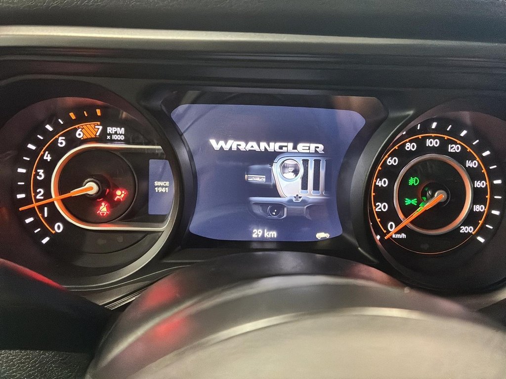 2026 Jeep Wrangler 4-Door WILLYS in Saint-Hyacinthe, Quebec - 12 - w1024h768px