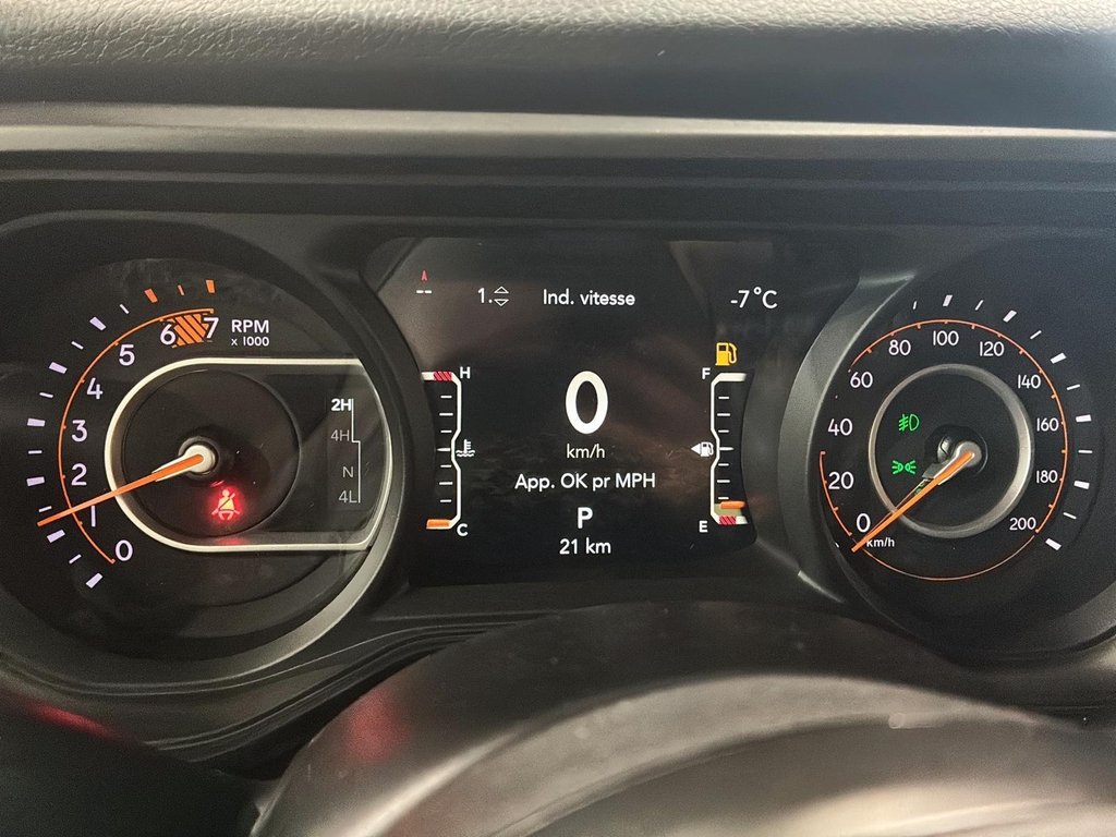 2026 Jeep Wrangler 4-Door WILLYS in Saint-Hyacinthe, Quebec - 12 - w1024h768px