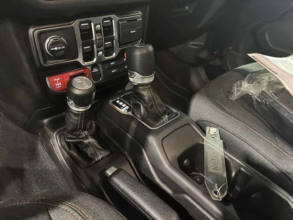 Jeep Wrangler 4-Door WILLYS 2026 à Saint-Hyacinthe, Québec - 12 - w1024h768px