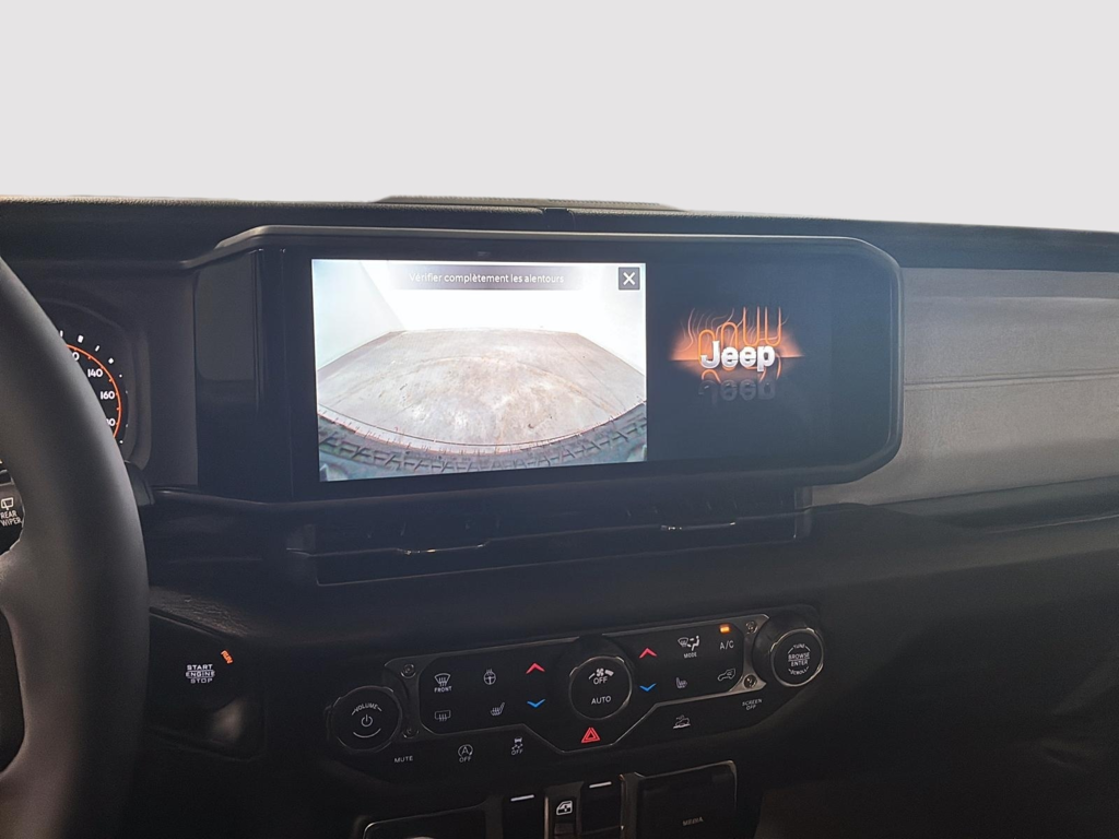 Jeep Wrangler 4-Door WILLYS 2026 à Saint-Hyacinthe, Québec - 6 - w1024h768px
