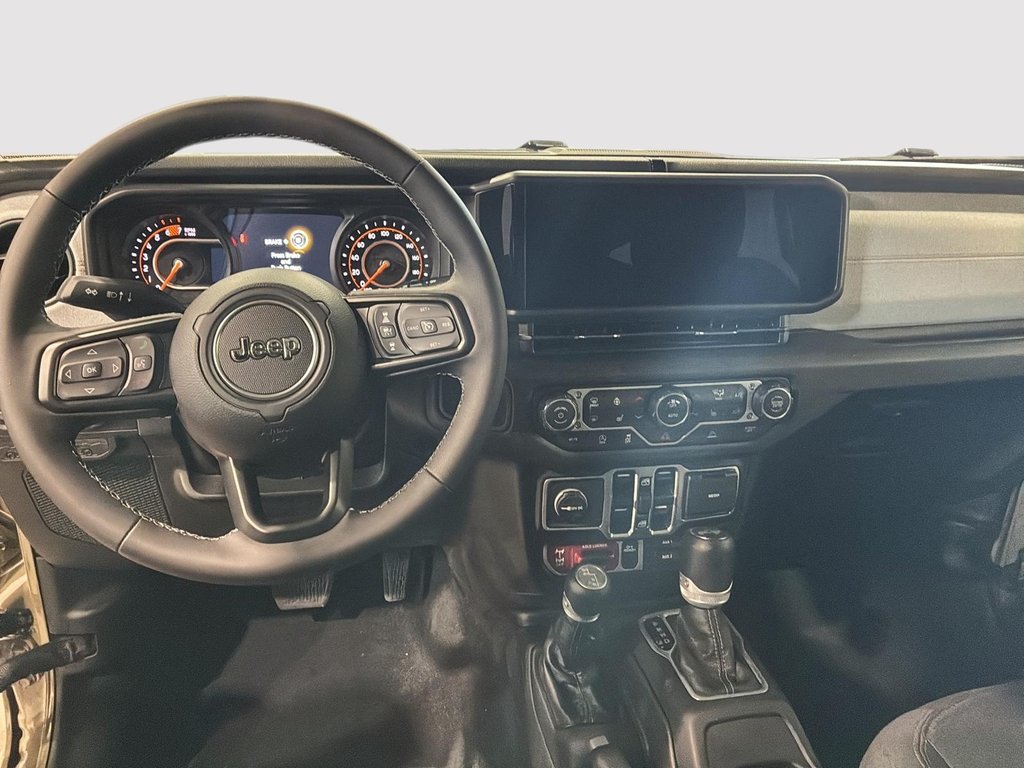 2026 Jeep Wrangler 4-Door WILLYS in Saint-Hyacinthe, Quebec - 9 - w1024h768px