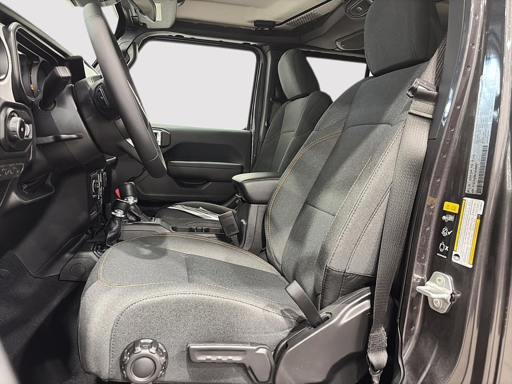Jeep Wrangler 4-Door SPORT S 2026 à Saint-Hyacinthe, Québec - 8 - w1024h768px