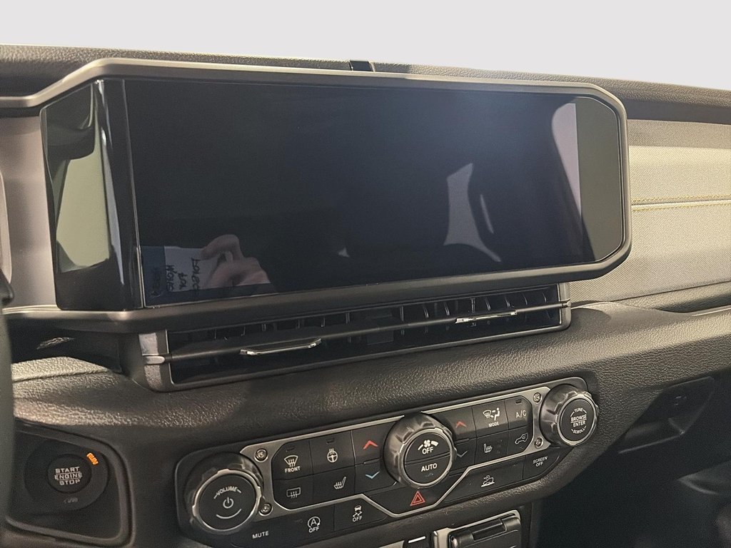 Jeep Wrangler 4-Door SPORT S 2026 à Saint-Hyacinthe, Québec - 14 - w1024h768px