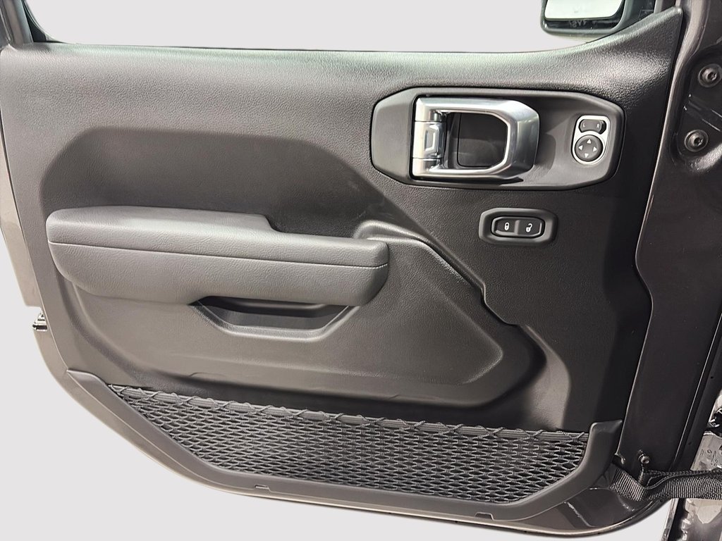 Jeep Wrangler 4-Door SPORT S 2026 à Saint-Hyacinthe, Québec - 10 - w1024h768px