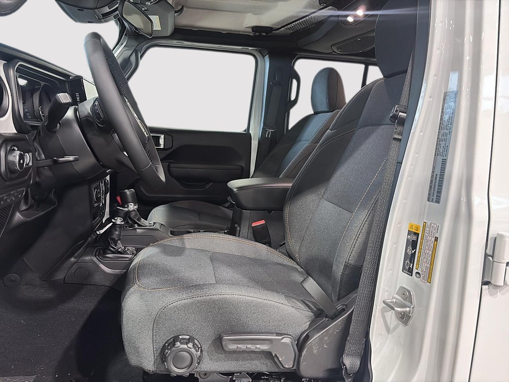 Jeep Wrangler 4-Door SPORT S 2026 à Saint-Hyacinthe, Québec - 8 - w1024h768px