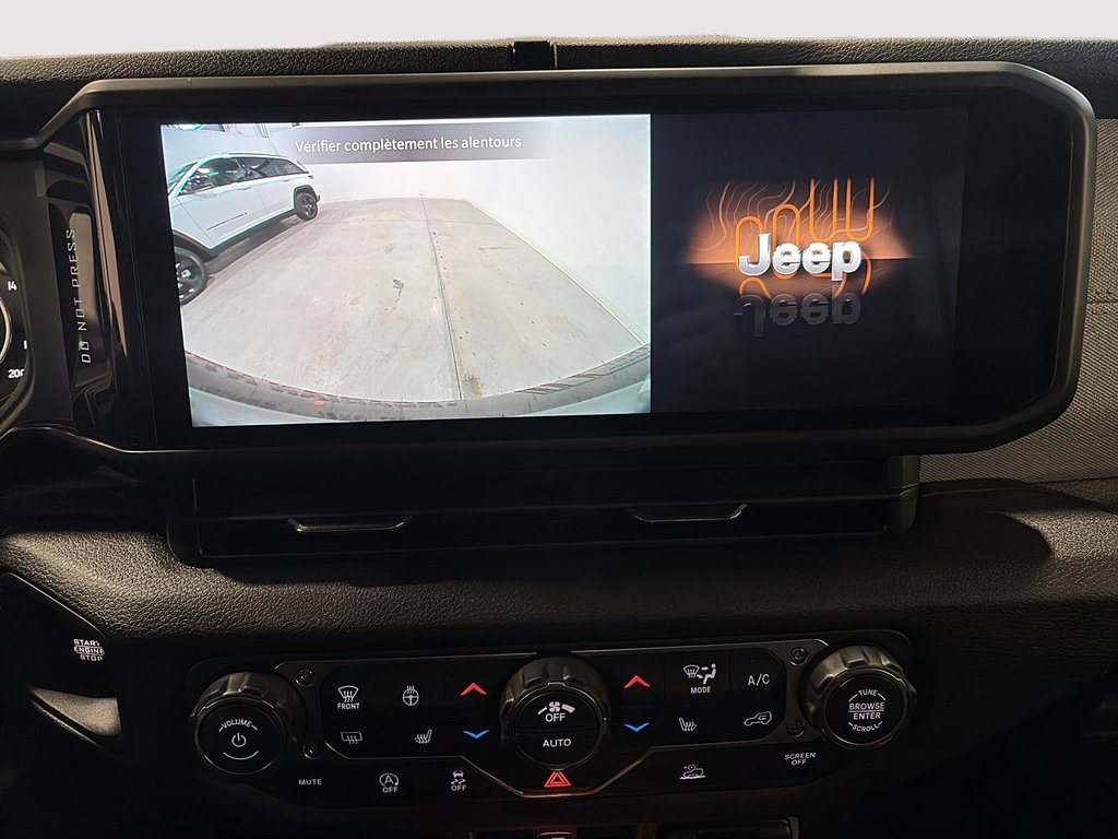 Jeep Wrangler 4-Door SPORT S 2026 à Saint-Hyacinthe, Québec - 14 - w1024h768px
