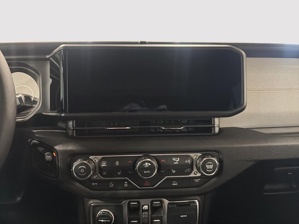 Jeep Wrangler 4-Door SPORT S 2026 à Saint-Hyacinthe, Québec - 14 - w1024h768px