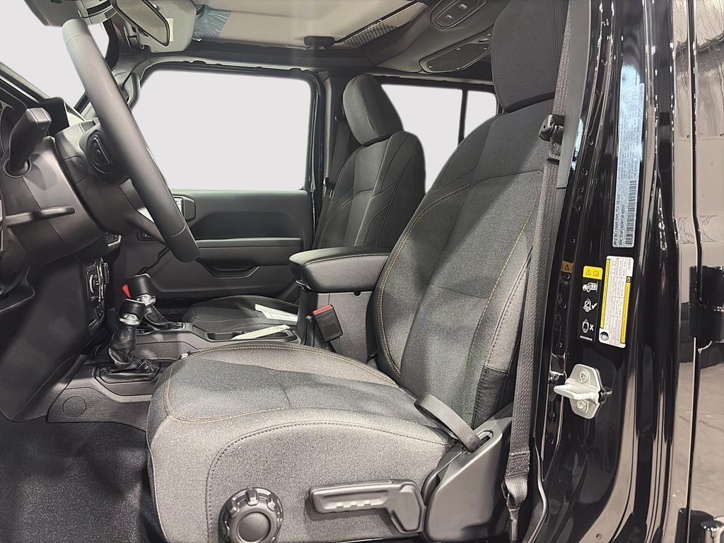 Jeep Wrangler 4-Door SPORT S 2026 à Saint-Hyacinthe, Québec - 8 - w1024h768px