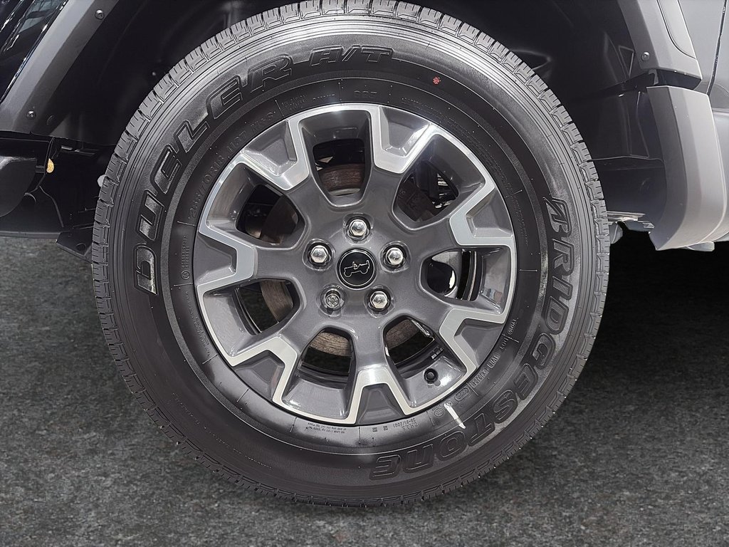 2026 Jeep Wrangler 4-Door SAHARA in Saint-Hyacinthe, Quebec - 7 - w1024h768px