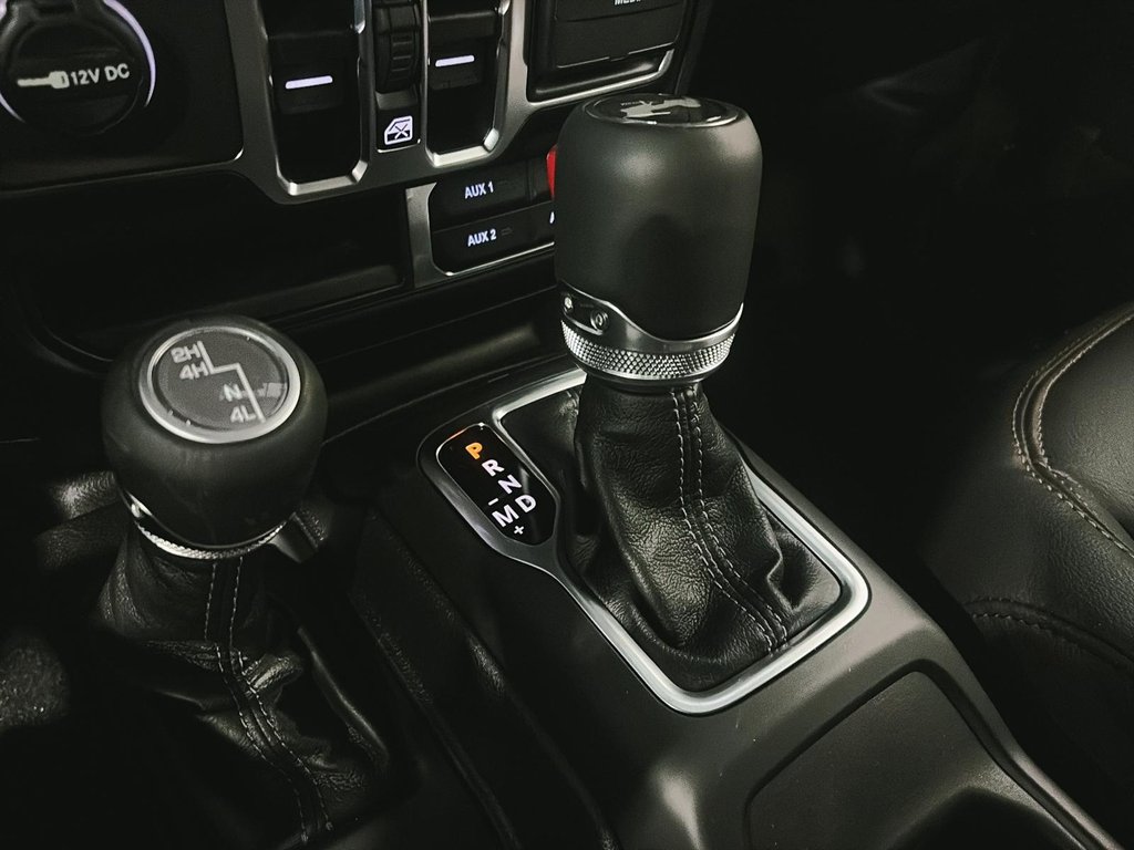 2026 Jeep Wrangler 4-Door SAHARA in Saint-Hyacinthe, Quebec - 12 - w1024h768px