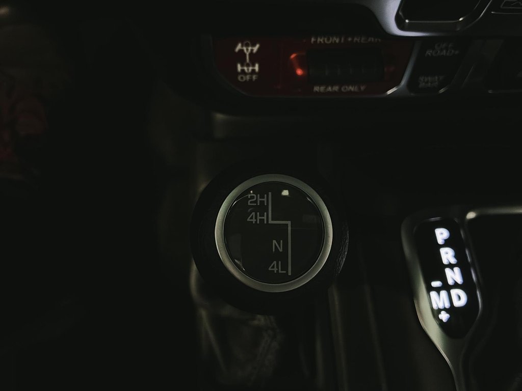 2026 Jeep Wrangler 4-Door RUBICON in Saint-Hyacinthe, Quebec - 14 - w1024h768px