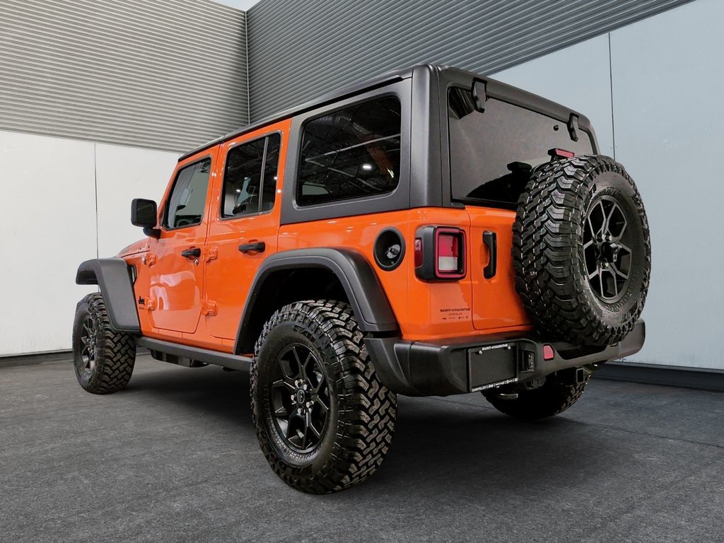 2026 Jeep Wrangler 4-Door WILLYS in Saint-Hyacinthe, Quebec - 4 - w1024h768px