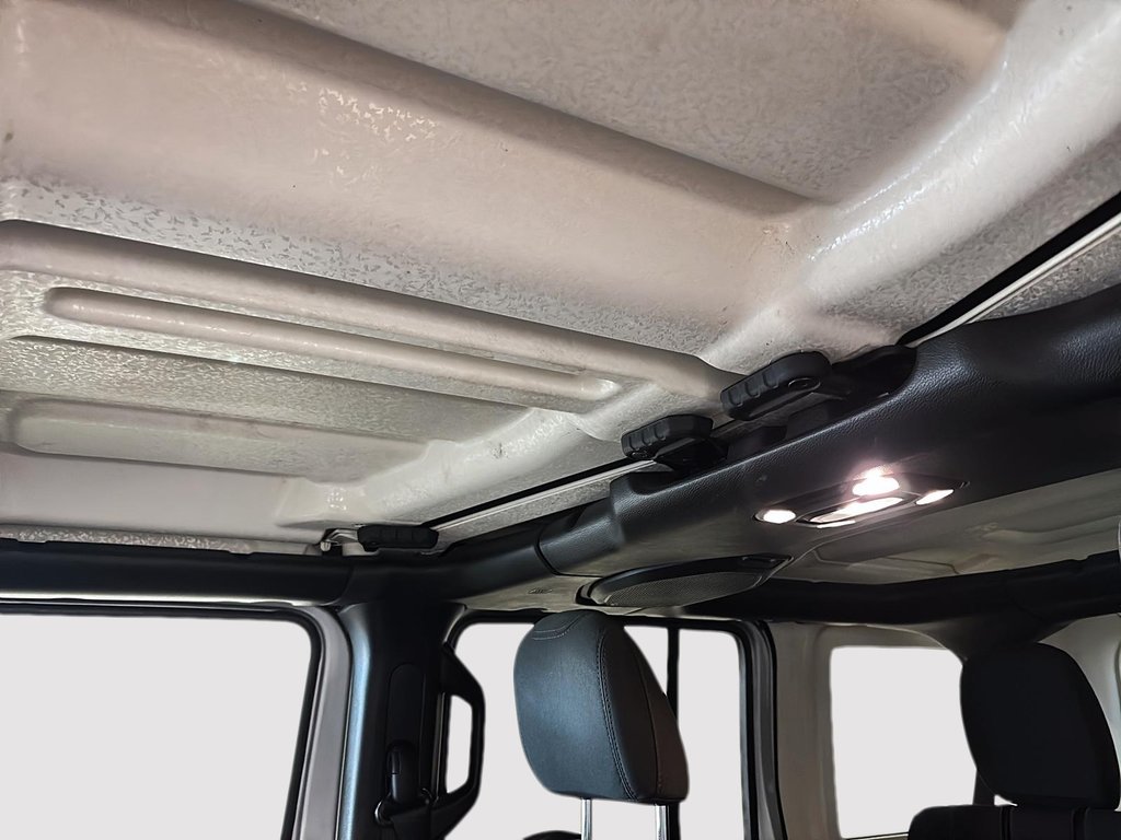 Jeep Wrangler 4xe RUBICON 4X4 BRANCHABLE - CUIR - GPS 2022 à Saint-Hyacinthe, Québec - 11 - w1024h768px