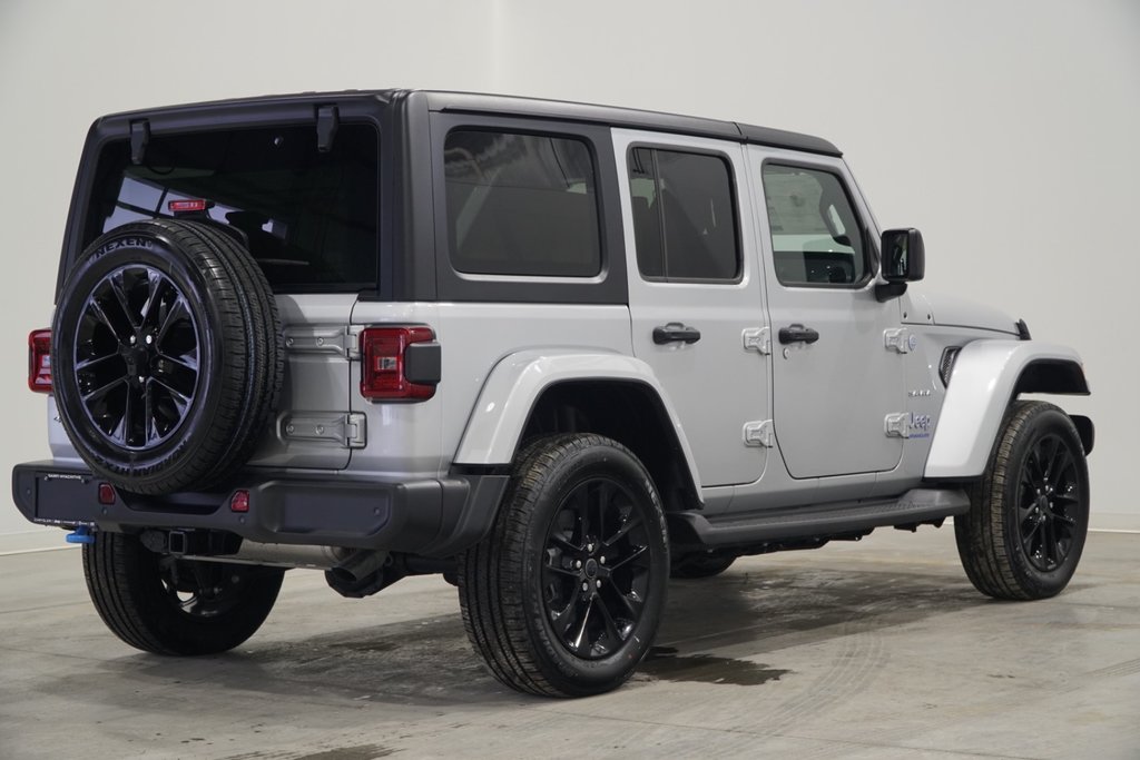 Jeep Wrangler 4xe SAHARA 2024 à Saint-Hyacinthe, Québec - 4 - w1024h768px