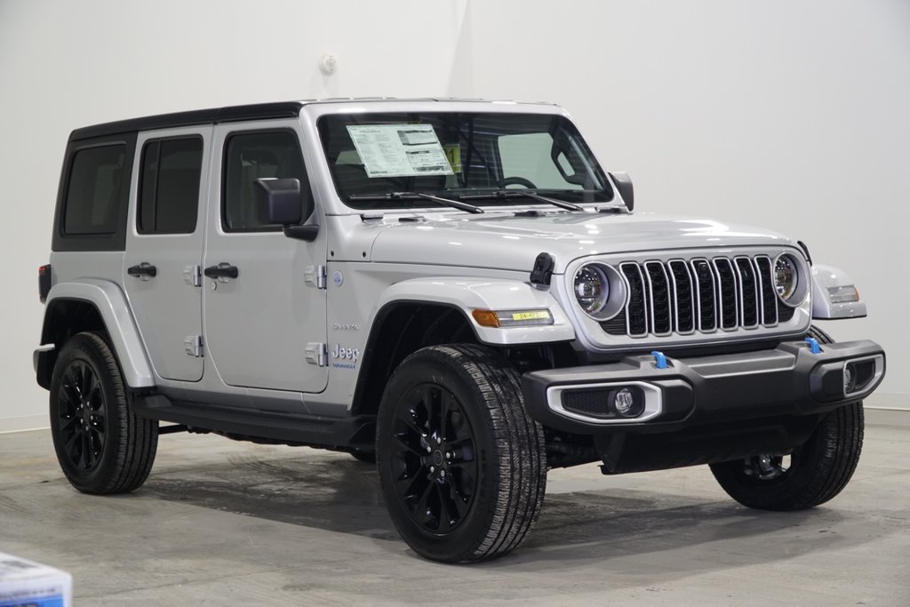 Jeep Wrangler 4xe SAHARA 2024 à Saint-Hyacinthe, Québec - 3 - w1024h768px