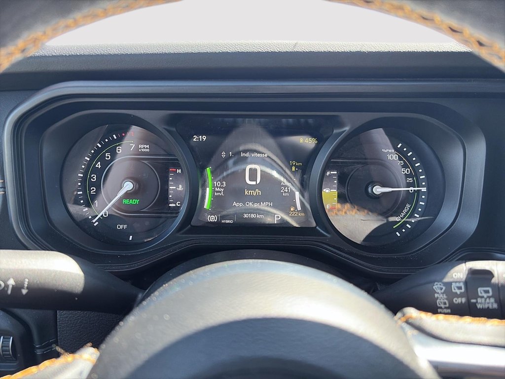 Jeep Wrangler 4xe Sahara 2024 à Saint-Hyacinthe, Québec - 12 - w1024h768px