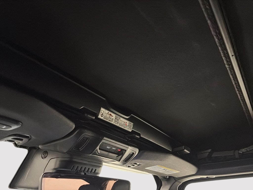 Jeep Wrangler 4xe Sahara 2024 à Saint-Hyacinthe, Québec - 14 - w1024h768px