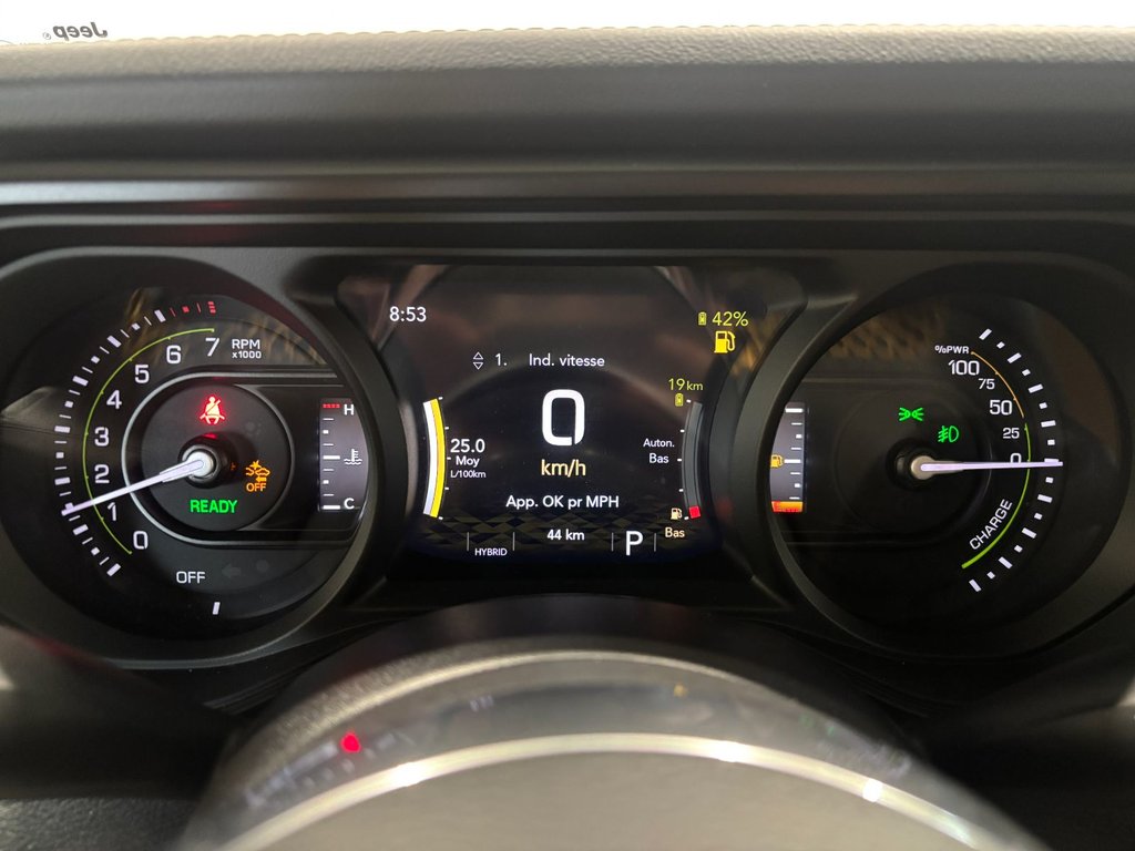 Jeep Wrangler 4XE SAHARA 2024 à Saint-Hyacinthe, Québec - 17 - w1024h768px