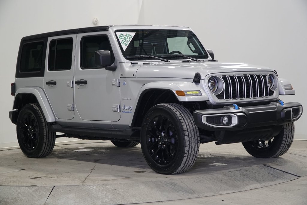 Jeep Wrangler 4XE SAHARA 2024 à Saint-Hyacinthe, Québec - 3 - w1024h768px