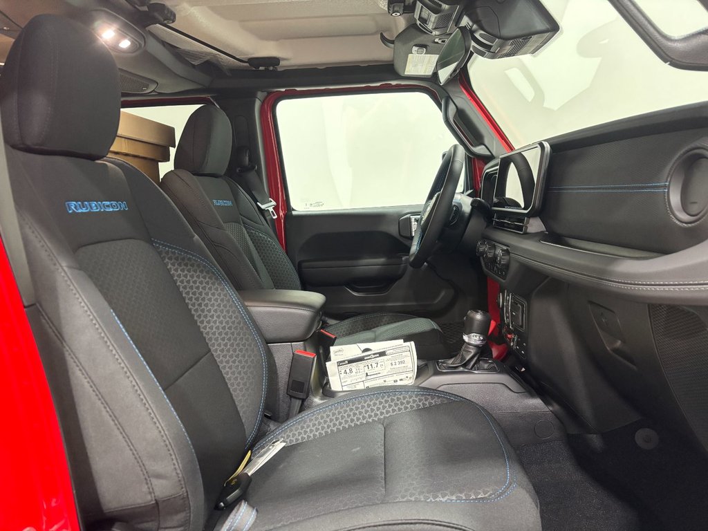 2024 Jeep Wrangler 4XE RUBICON in Saint-Hyacinthe, Quebec - 9 - w1024h768px