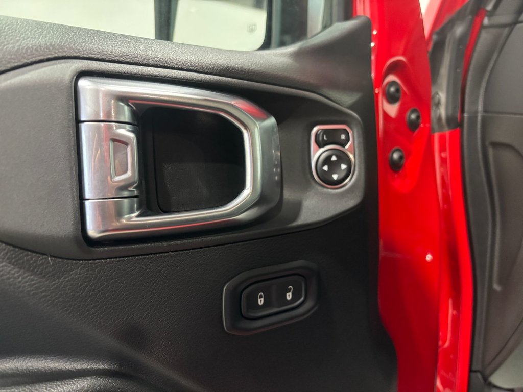 2024 Jeep Wrangler 4XE RUBICON in Saint-Hyacinthe, Quebec - 12 - w1024h768px