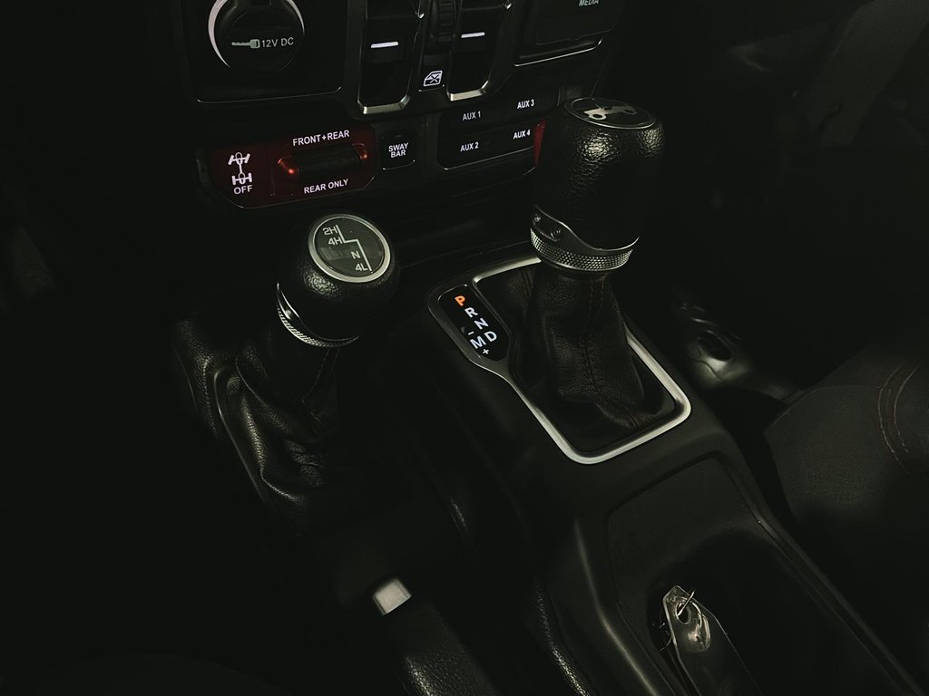 2019 Jeep Wrangler Unlimited Rubicon in Saint-Hyacinthe, Quebec - 12 - w1024h768px