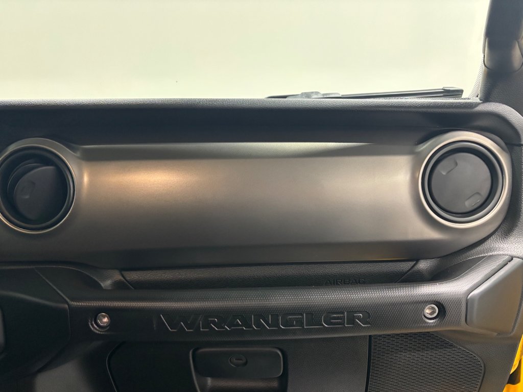 2019 Jeep Wrangler Sport S in Saint-Hyacinthe, Quebec - 10 - w1024h768px