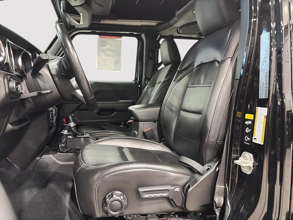 2023 Jeep Wrangler Sahara Altitude in Saint-Hyacinthe, Quebec - 8 - w1024h768px