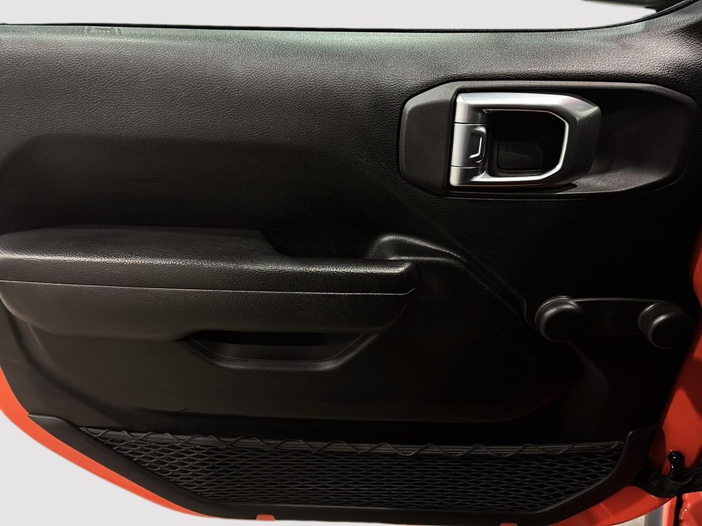 2023 Jeep Wrangler Willys Sport in Saint-Hyacinthe, Quebec - 10 - w1024h768px