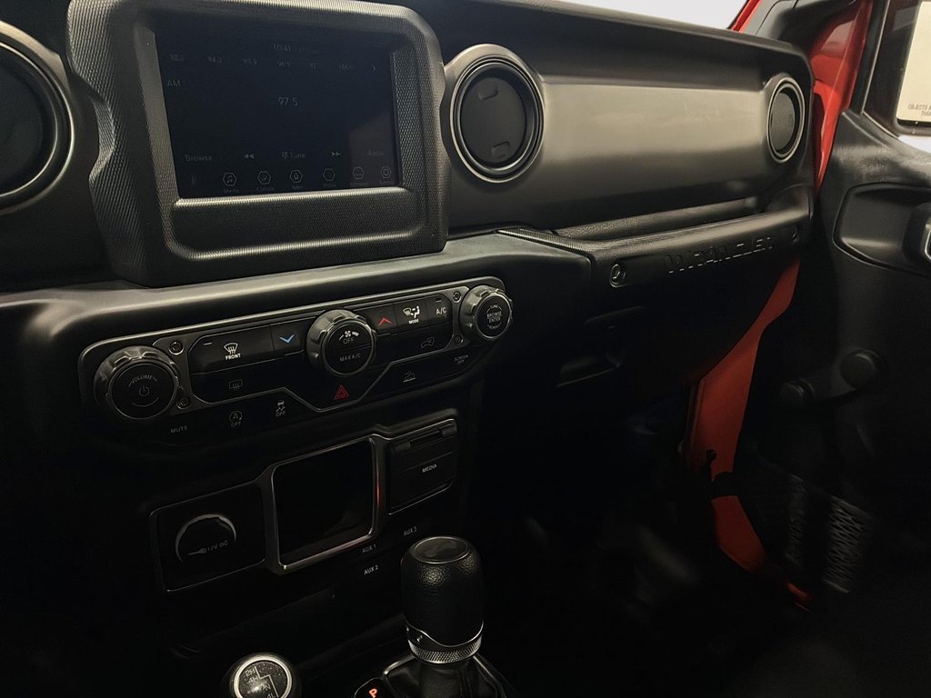 2023 Jeep Wrangler Willys Sport in Saint-Hyacinthe, Quebec - 13 - w1024h768px