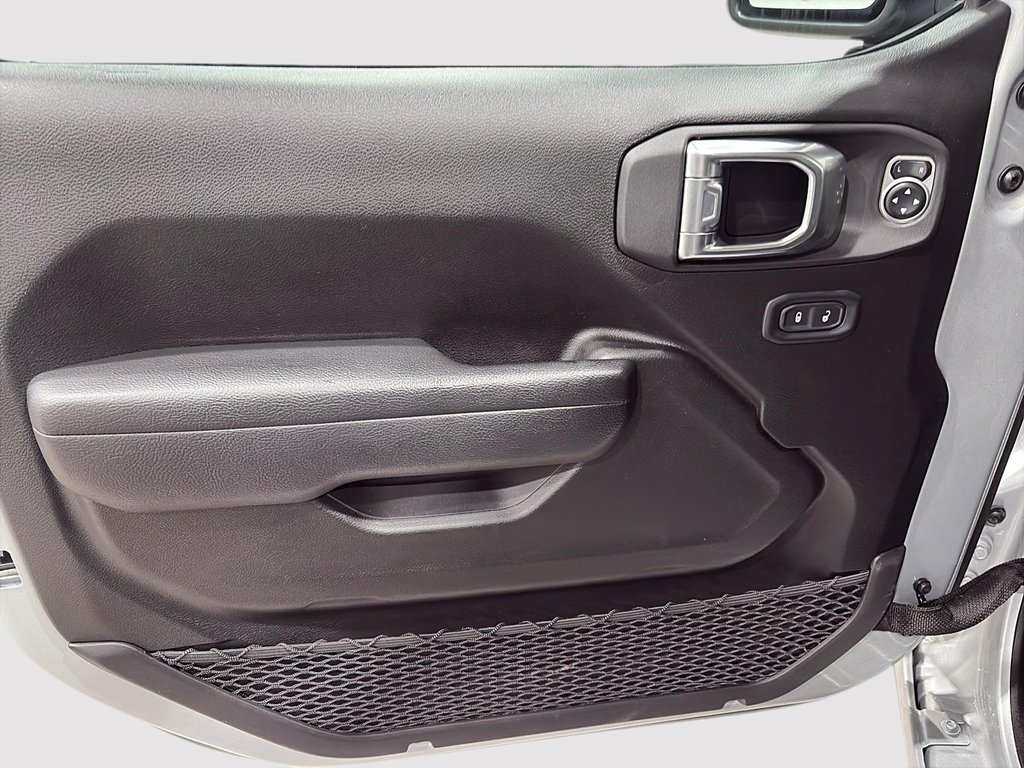 Jeep Wrangler Sport S 2024 à Saint-Hyacinthe, Québec - 10 - w1024h768px