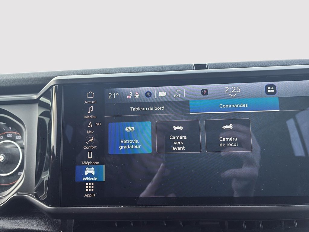 2025 Jeep Wrangler Sahara in Saint-Hyacinthe, Quebec - 20 - w1024h768px