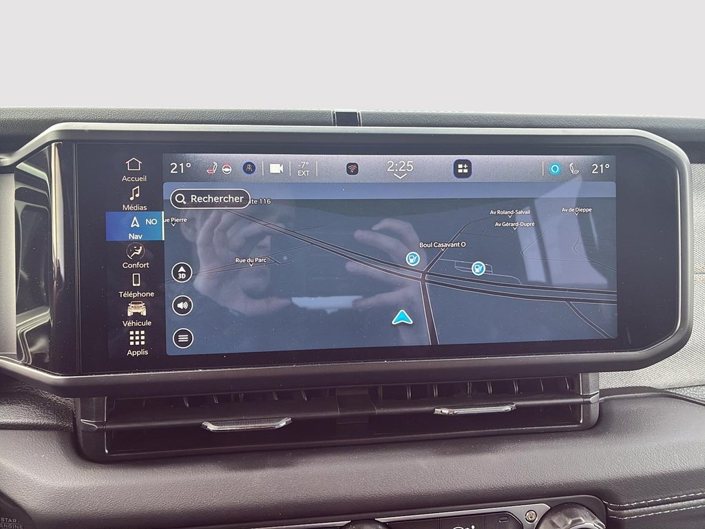 2025 Jeep Wrangler Sahara in Saint-Hyacinthe, Quebec - 18 - w1024h768px