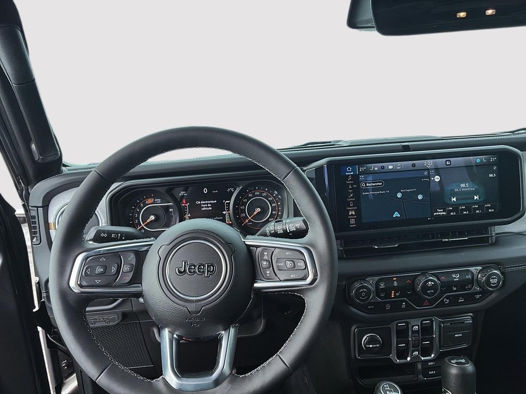 2025 Jeep Wrangler Sahara in Saint-Hyacinthe, Quebec - 9 - w1024h768px
