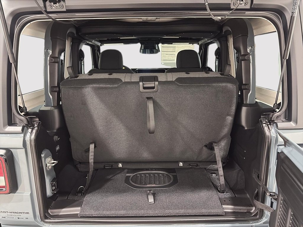 2026 Jeep Wrangler SPORT S in Saint-Hyacinthe, Quebec - 6 - w1024h768px