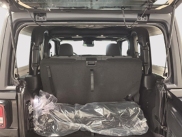 2026 Jeep Wrangler WILLYS in Saint-Hyacinthe, Quebec - 7 - w1024h768px