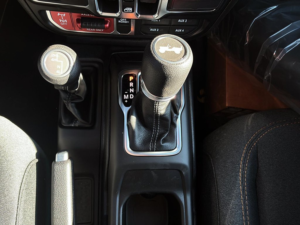 2026 Jeep Wrangler in Saint-Hyacinthe, Quebec - 14 - w1024h768px